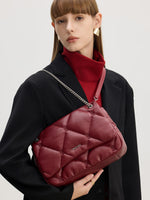 Load image into Gallery viewer, Smting Medium Quilted Chain Flap Bag
